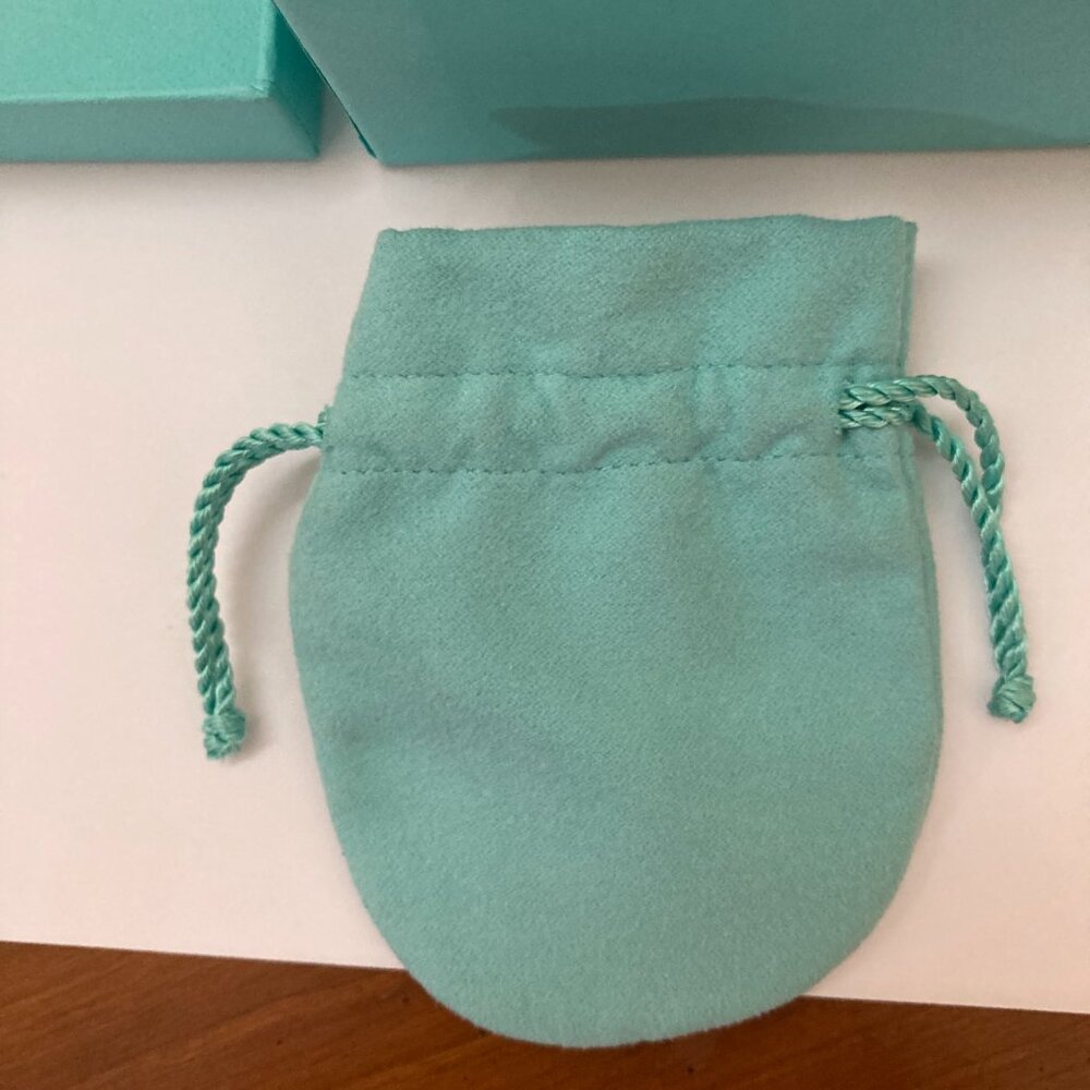 Tiffany & Co Ring Pouch Box Empty - Picture 4 of 5